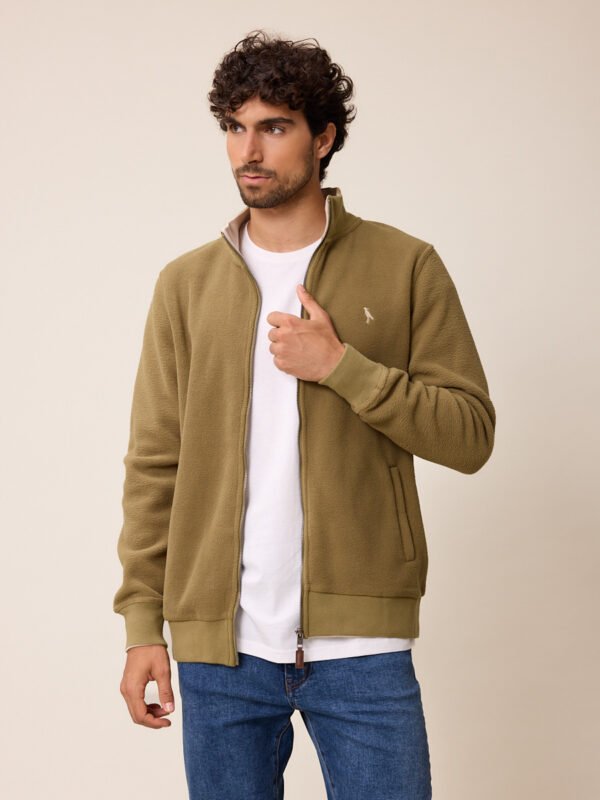 Aunar Polanco - Oliva